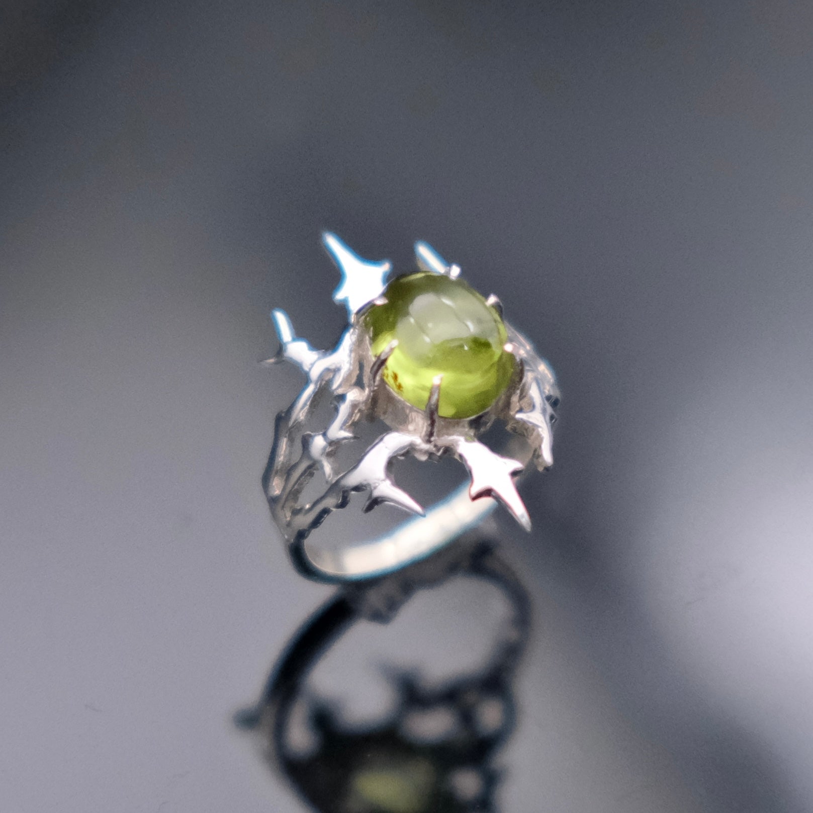 Thorns - Peridot Ring - BLA.DEN - BJC-R-000123-1